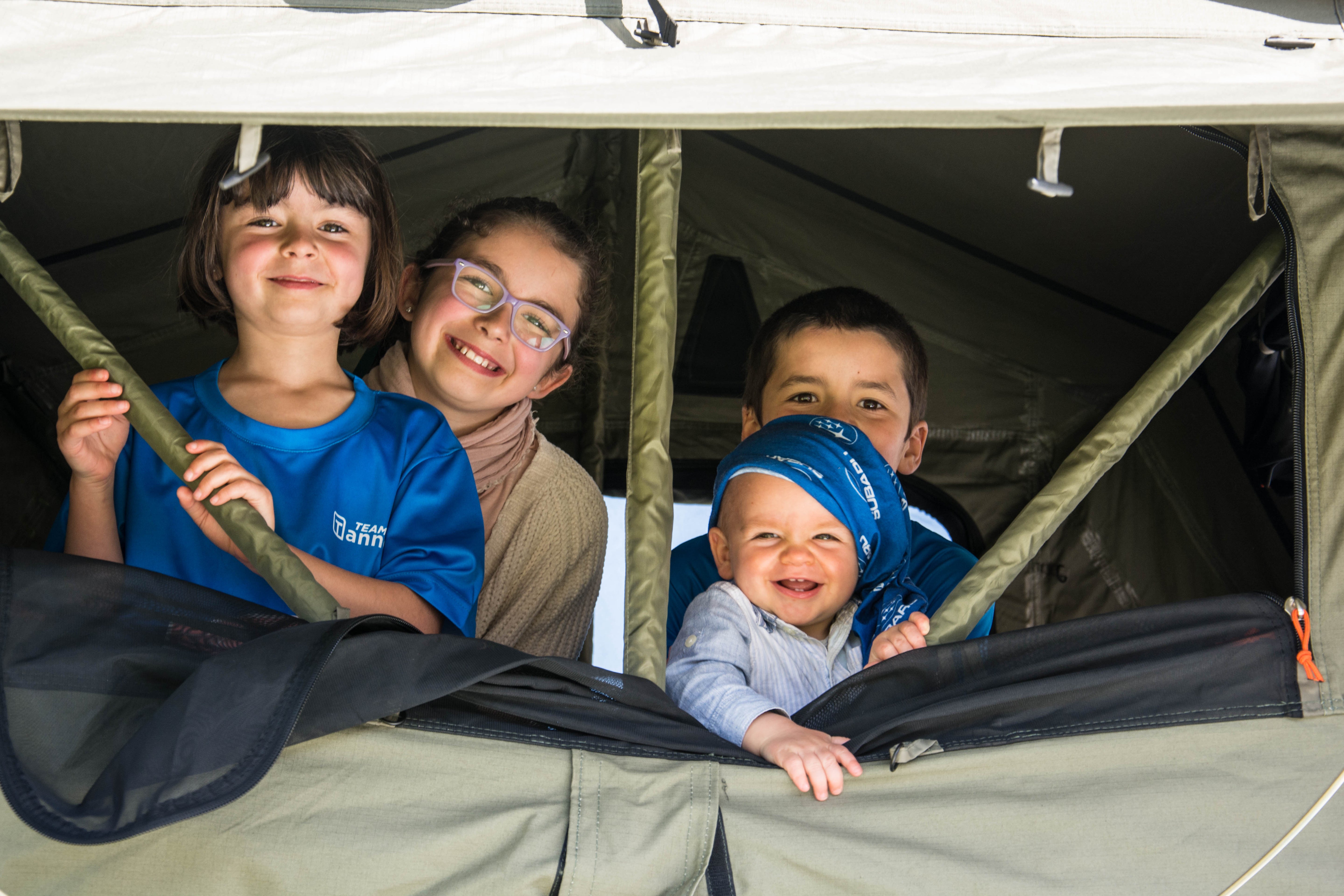 Viajar con hijos: cómo hacer del camping una aventura familiar inolvidable